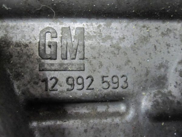 Astra Zafira 1.8 16V A18XER 140KM Obudowa filtra oleju 55562987 12992593 - obrazek 2
