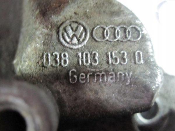 AUDI A3 1.6 TDI CAY 105KM 10r uszczelniacz wału 038103153Q - obrazek 2