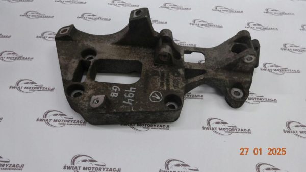 Audi A3 2.0 FSI 06r łapa alternatora 06F903143F