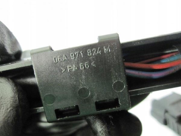 AUDI A3 SPORTBACK I 8PA LIFT 1.6 TFSI BSE wiązka wtryskiwaczy 06A971824M - obrazek 3