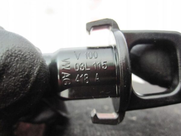 AUDI A4 2.0 TDI CJC 140KM 13r miarka bagnet oleju 03L115418A - obrazek 4