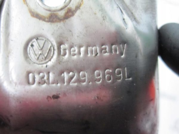 AUDI A4 2.0 TDI CJC 140KM 13r osłona termiczna kolektora 03L129969L - obrazek 3