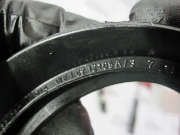 AUDI A4 2.0 TDI CJCB CJC 136KM 12r uszczelka wlewu oleju 03L133287 - obrazek 2