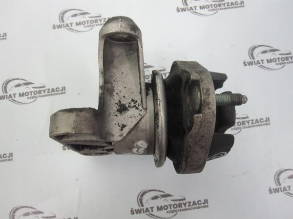 AUDI A4 2.0B ALT 05r 166TYS KM Łapa poduszka skrzyni 8E0399115F - obrazek 5