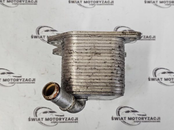 AUDI A4 B7 2.0 TFSI BWE 200KM chłodniczka oleju 06D117021C - obrazek 2