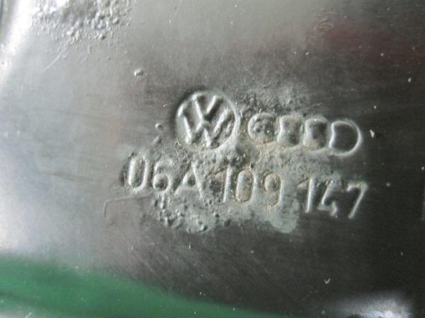 Audi A4 VW 1.8 TB BFB 163KM 07r obudowa rozrządu 06A109147 - obrazek 2