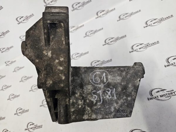 AUDI A5 3.0 TDI V6 CAP 240KM 10r Łapa wspornik pompy wspomagania