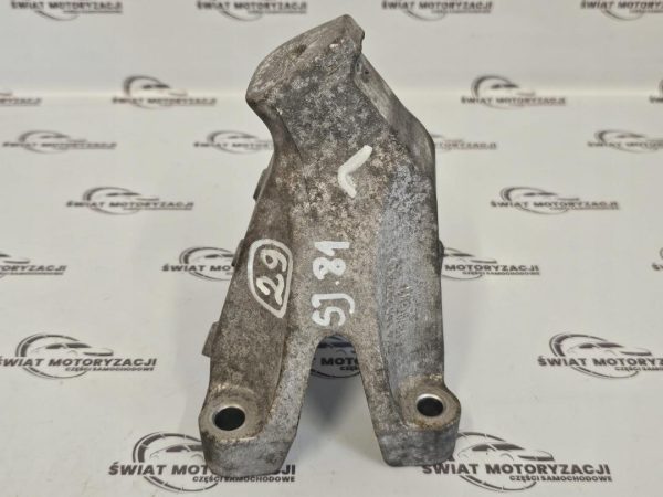 AUDI A5 3.0 TDI V6 CAP 240KM 10r Łapa wspornik silnika lewa 8K0199307AQ - obrazek 3