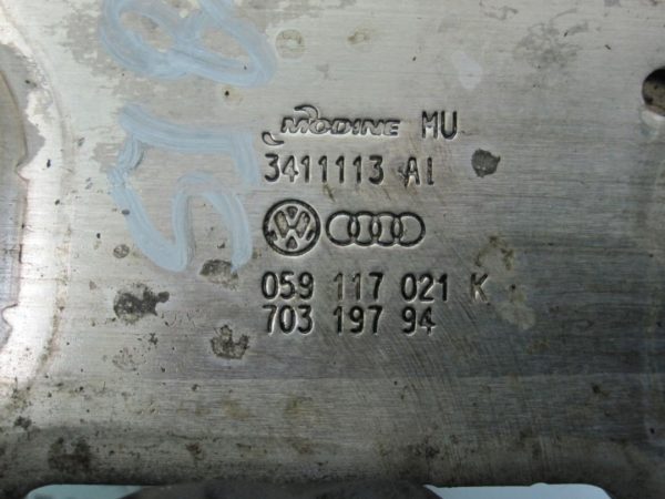 AUDI A5 3.0 TDI V6 CAP 240KM chłodniczka oleju 059117021K - obrazek 4