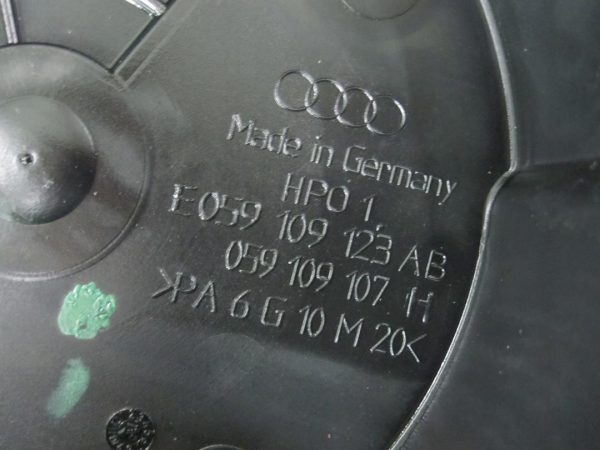 AUDI A5 3.0 TDI V6 CAP 240KM osłona rozrządu 059109107H - obrazek 2