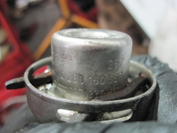 AUDI TT 1.8 T 02r listwa wtryskowa 0280160557 - obrazek 2