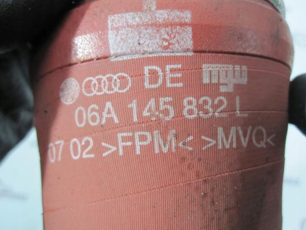AUDI TT 1.8 T 02r wąż rura intercoolera 06A145832L - obrazek 2