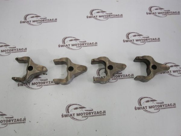 BMW 1 2.0D N47D20C 139 tys mocowanie stopka wtrysku - obrazek 2