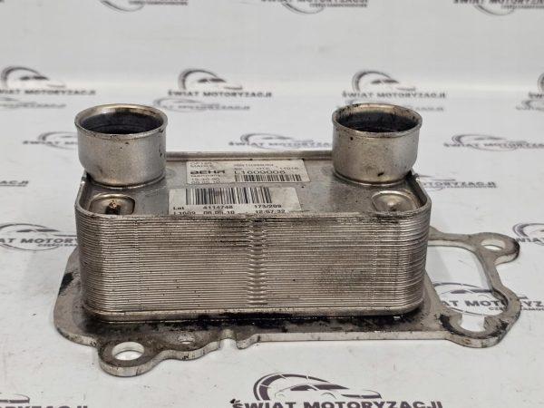 BMW 1 3 5 X3 E87 E60 E90 2.0 D N47D20C chłodniczka oleju 70310369 L1609006