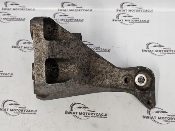 BMW 1 3 5 X3 E87 E60 E90 2.0 D N47D20C łapa silnika 138074-10 781-916-01