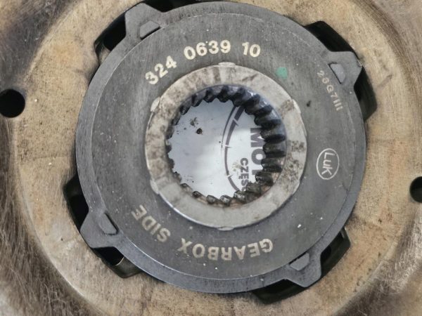 BMW 3 E90 E60 E87 E83 EURO 4 2.0 D N47D20A 08r sprzęgło tacza docisk - obrazek 2