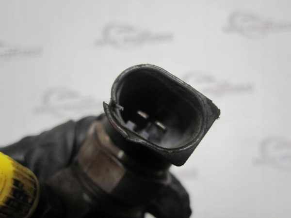 BMW 320d 520d E61 E83 E90 E91 2.0D 3.0D WTRYSKIWACZ WTRYSK 0445110216