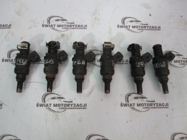 BMW E83 X3 2.5 M54B25 256S5 wtryskiwacz wtrysk 1427240