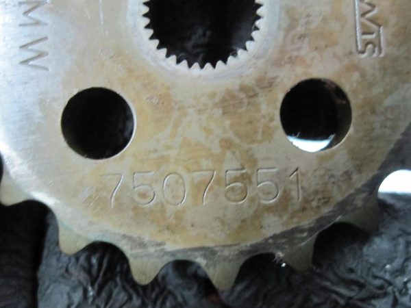 BMW E90 E46 1.8 B N46B18A koło zębate pompy oleju 7507551 - obrazek 2