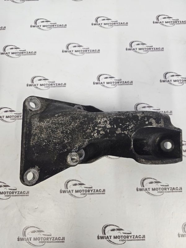 BMW E90 E46 1.8 B N46B18A łapa silnika 6759487 24168110 - obrazek 3