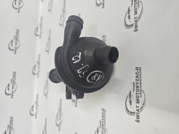 BMW E90 E46 1.8 B N46B18A odma separator oleju 7503519 - obrazek 3
