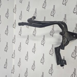 BMW E90 E46 1.8 B N46B18A rura przewód wody 525229410 64218386543-06