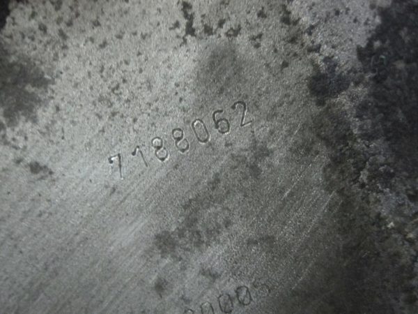 BMW E90 E60 2.5 B 07r podstawa filtra oleju 751638315 - obrazek 5