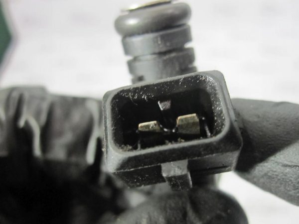 BMW E90 E60 2.5 B 07r wtryskiwacz 7531634 - obrazek 2
