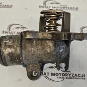 CHEROKEE COMMANDER 3.0 CRD 4X4 obudowa termostatu A6422000315