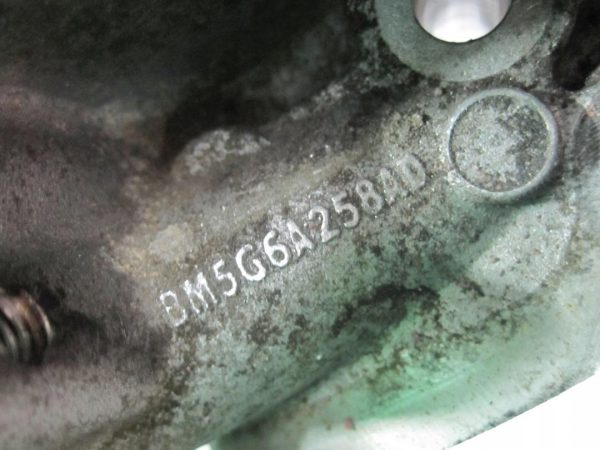Ford Ka Plus 1.2 TI-VCT B2KA 70KM mostek wspornik wałka BM5G6A258AD - obrazek 4
