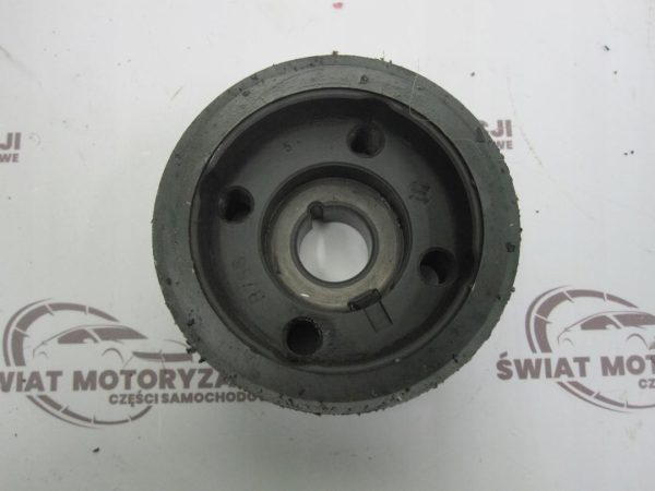 INSIGNIA ASTRA 2.0 CDTI 11r koło zębate rozrządu B756