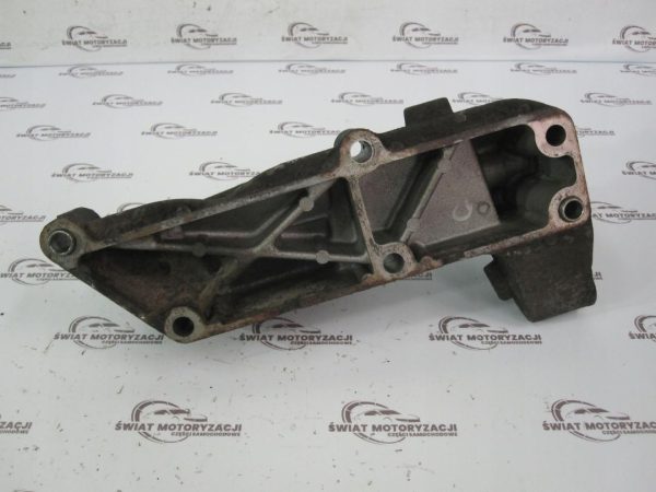IVECO 2.3 HPI F1AE0481B 116KM 06r łapa wspornik silnika prawa 500376601 - obrazek 3