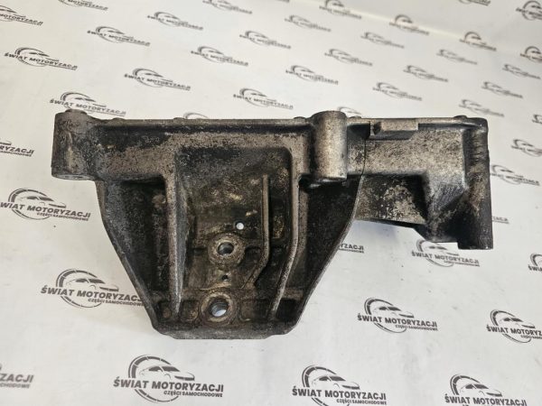 IVECO 2.3 HPI JTD F1AF0481B 116KM łapa silnika 500376599 - obrazek 2
