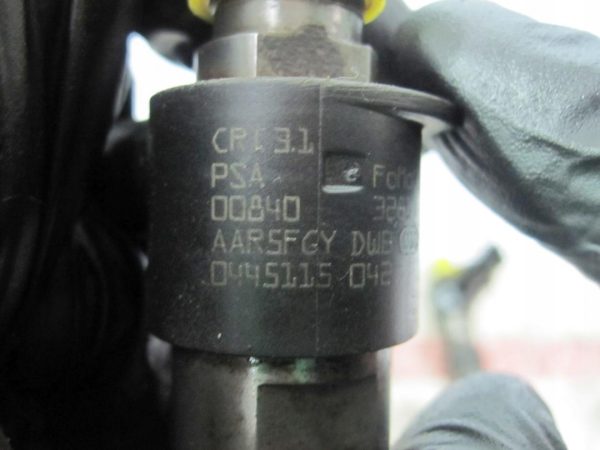 LAND ROVER DISCOVERY III 2.7 TD 190KM 276DT 05r wtryskiwacz 0445115042 - obrazek 3