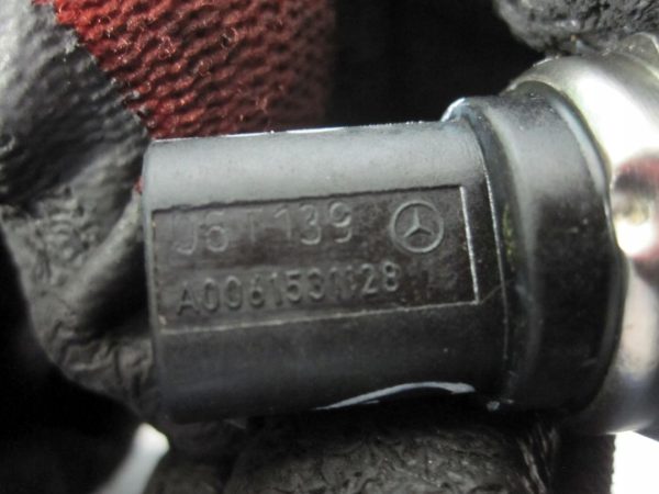 Mercedes E 3.0 CDI V6 225KM 642.920 czujnik ciśnienia paliwa A0061531128 - obrazek 3