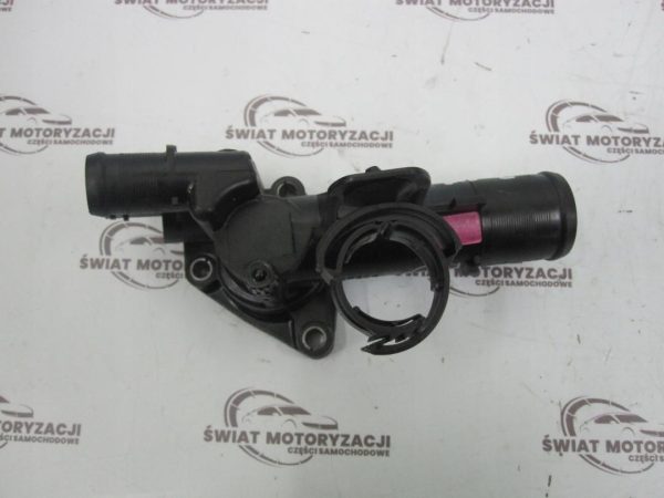 NISSAN NV200 1.5 DCI 10r obudowa termostatu 8200766043