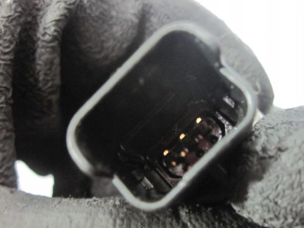 NISSAN NV200 1.5 DCI 10r rozdzielacz paliwa 93077511A 8200584034 - obrazek 2