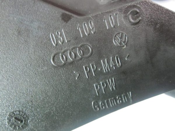 OCTAVIA 2.0 TDI CFH 140KM 12r obudowa rozrządu 03L109107C - obrazek 3