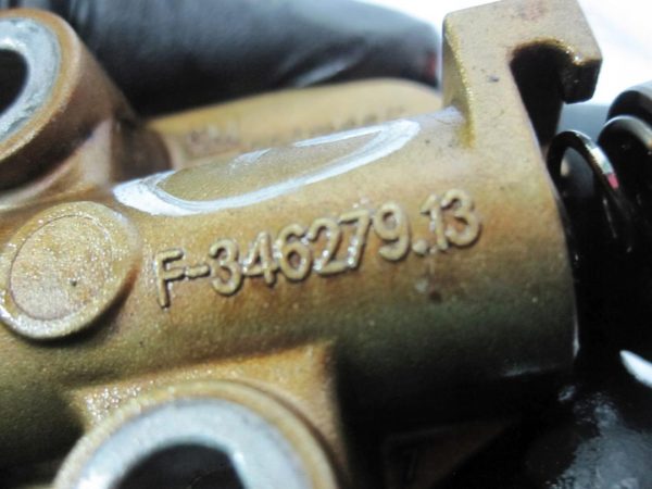 Opel Corsa 1.2 16V A12XER 85KM napinacz łańcucha rozrządu 55562235 F-346279 - obrazek 3