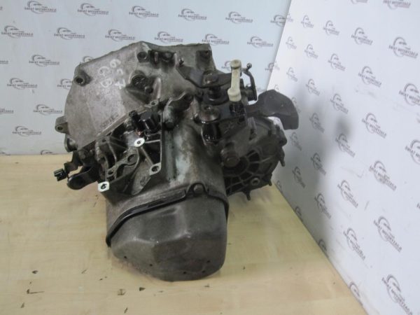 PEUGEOT 208 1.4 VTI 8FS 10FGAE 97KM Skrzynia biegów manualna 9675193610