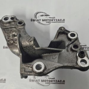 PEUGEOT 208 2008 C3 1.2 VTI HM01 13r łapa mocowanie alternatora 9812038180