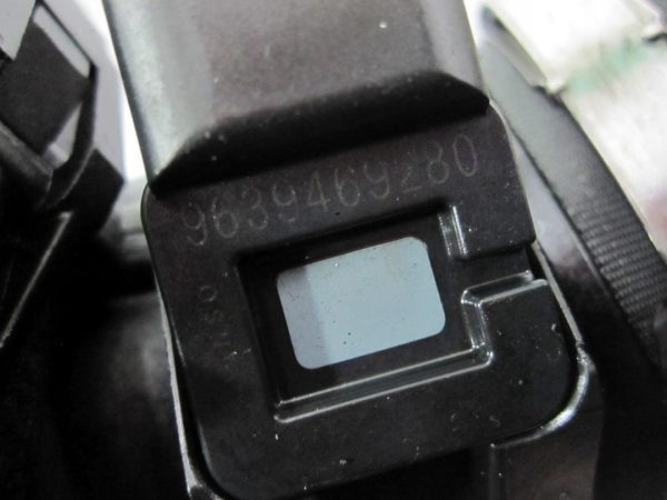PEUGEOT 3008 1.6 HDI 9H01 10R 75KM przepustnica 25365220 9639469280 - obrazek 7