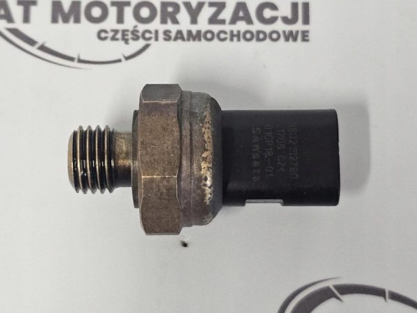 Peugeot 308 1.6 E-HDI BHY 100KM czujnik ciśnienia oleju 9802152780
