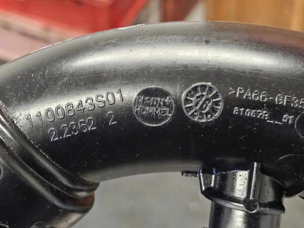 Peugeot 308 1.6 E-HDI BHY 100KM rura przewód powietrza 9801021780 - obrazek 3
