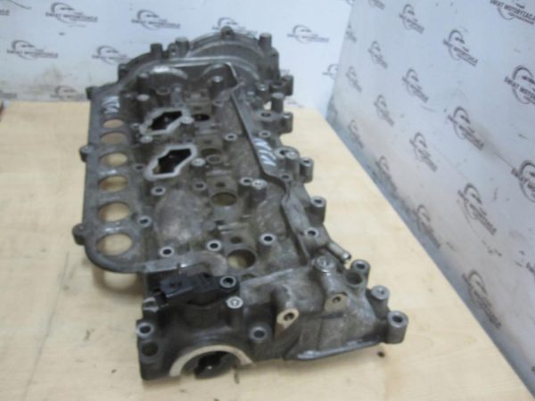 QASHQAI X-TRAIL SCENIC 2.0 DCI M9R pokrywa zaworów z wałkami 8200539196 - obrazek 3