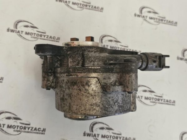 TRAFIC VIVARO 2.0 DCI M9R782 09r vacum pompa 8200781547 - obrazek 2