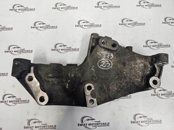 TRAFIC VIVARO 2.0 DCI M9R786 114KM 14r łapa mocowanie silnika 8200741758 - obrazek 4