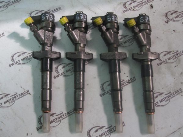 TRAFIC VIVARO MASTER 2.5 DCI 06r G9UB730 wtryskiwacz 0445110087 8200101135 - obrazek 2