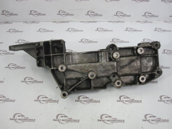 Volvo XC90 2.4 D 06r łapa mocowanie alternatora 30757068