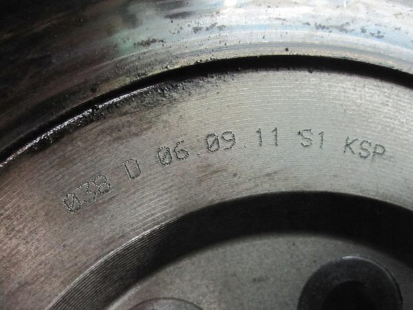 VW GOLF VI 1.6 TDI CAY 105KM 13r koło zamachowe 038D03L - obrazek 3